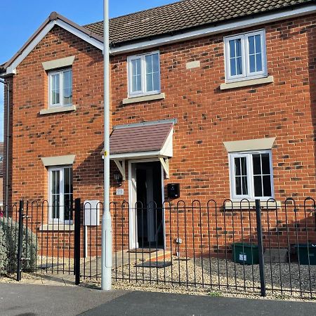 Stunning Large Detached Gloucester, 4 Beds, 3 Bedroom, 2 Bathroom Property, Nr Chelt, The Docks And Quays Sleeps 6 Εξωτερικό φωτογραφία